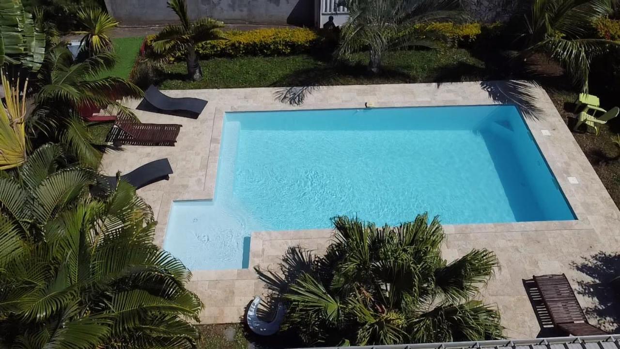 Villabellevue Saint Pierre Luaran gambar
