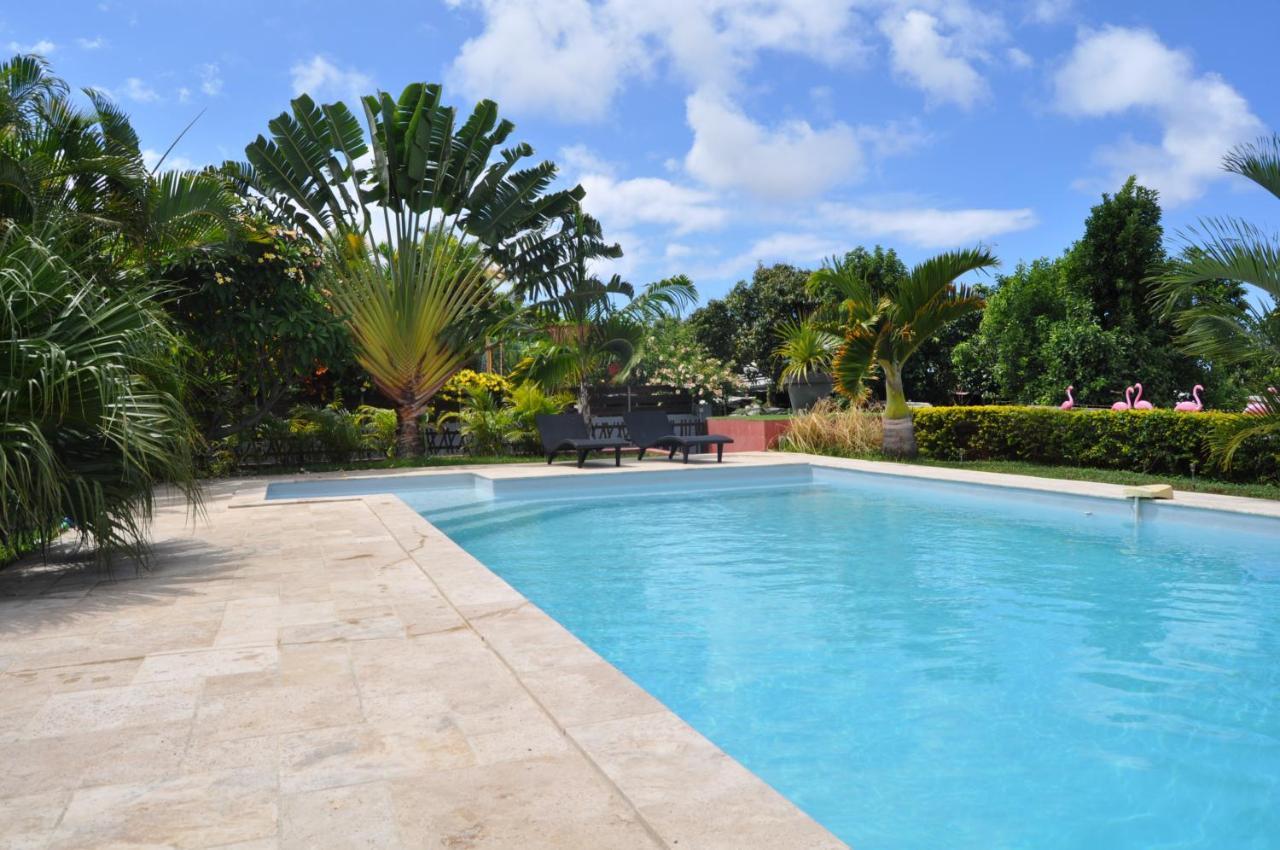 Villabellevue Saint Pierre Luaran gambar